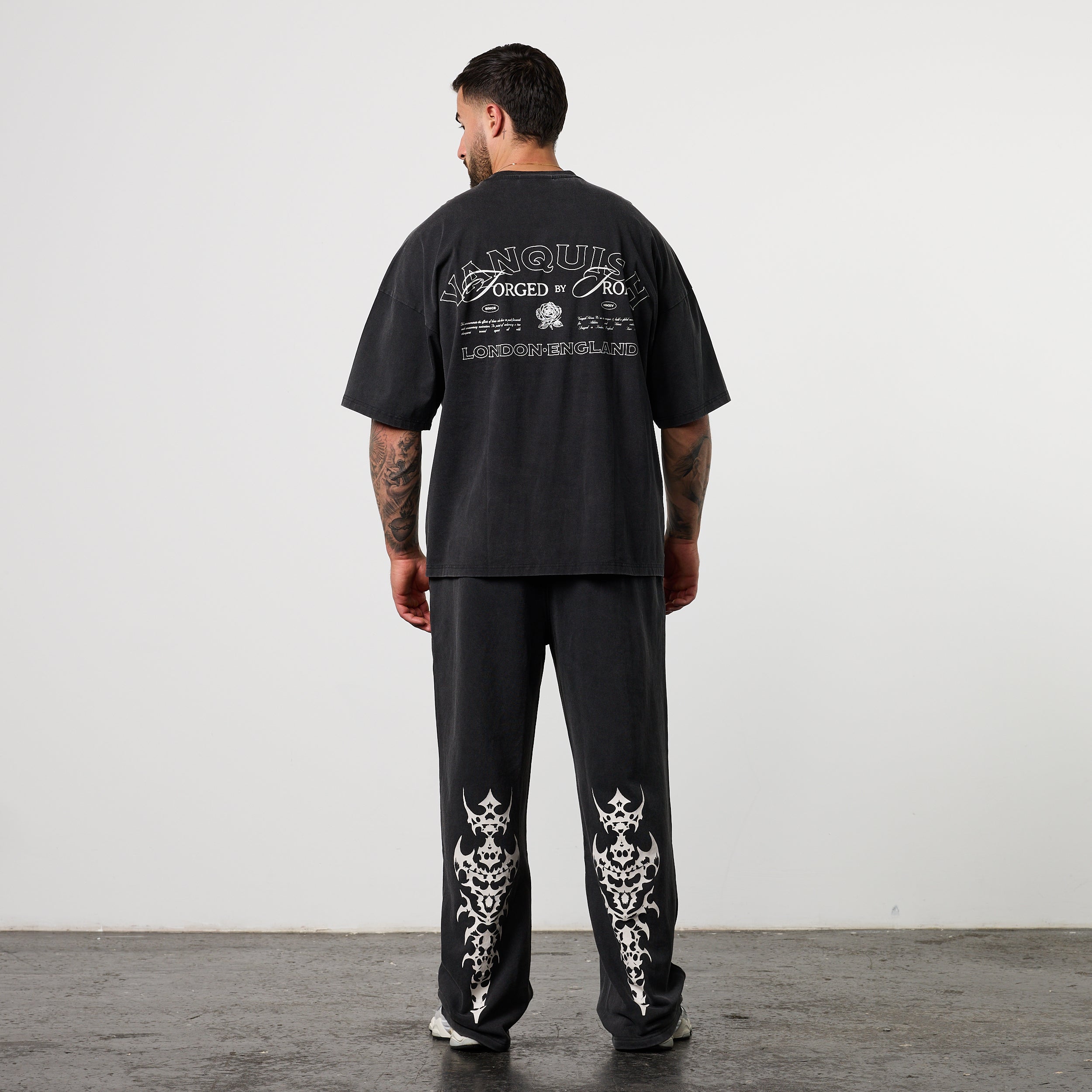 BLACK FORGE WASHED BLACK BOXY OVERSIZED T SHIRT