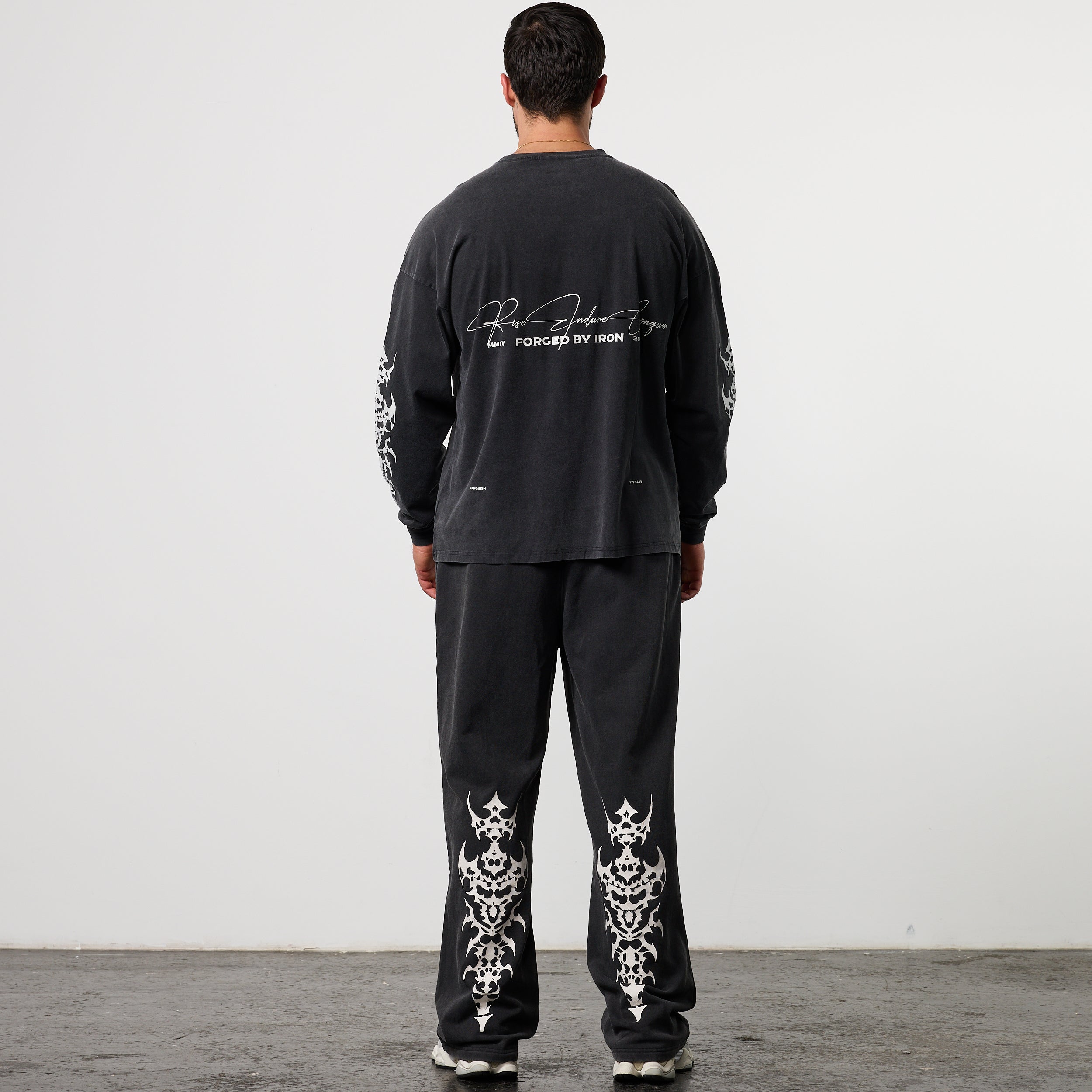 BLACK FORGE WASHED BLACK STRAIGHT LEG SWEATPANTS