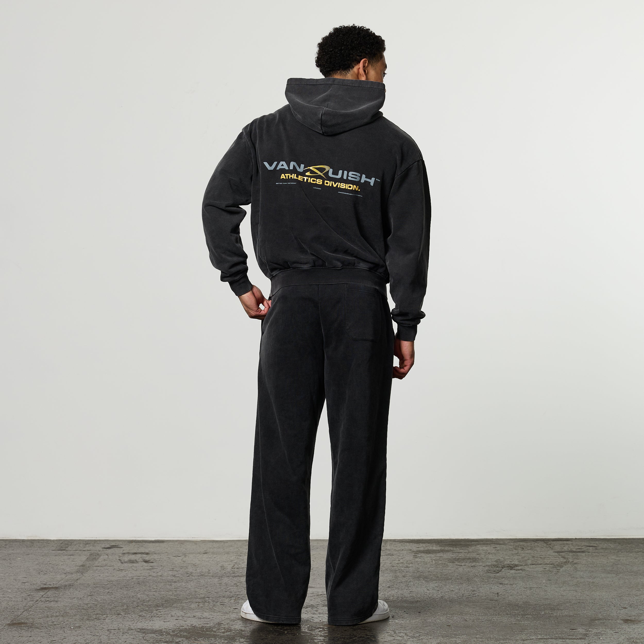 QUICKSTRIKE BLACK OVERSIZED HOODIE