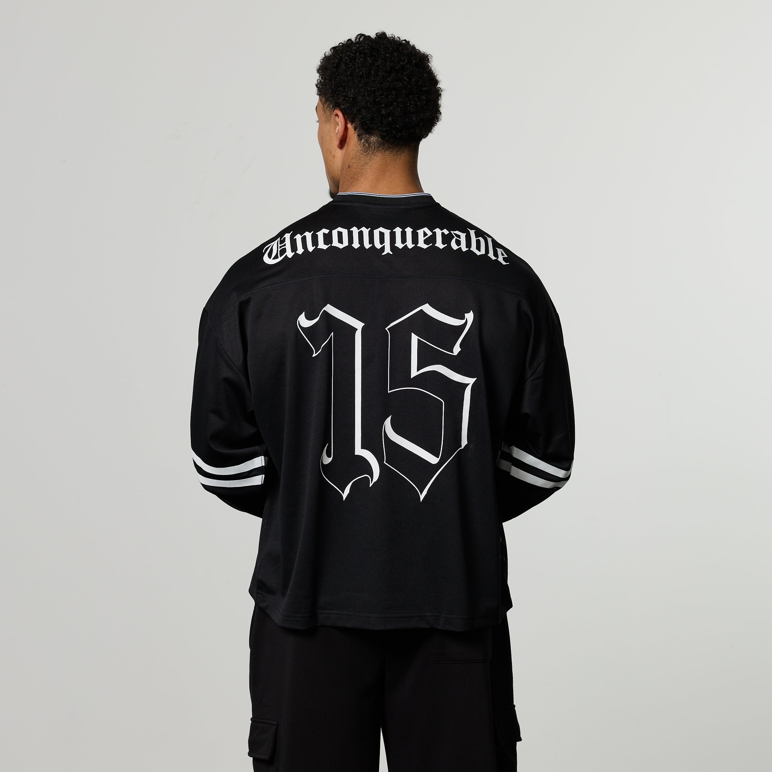 完売 VANQUISH FITNESS BOXY HOCKEY JERSEY Varsity Black Oversized Boxy Hockey Jersey