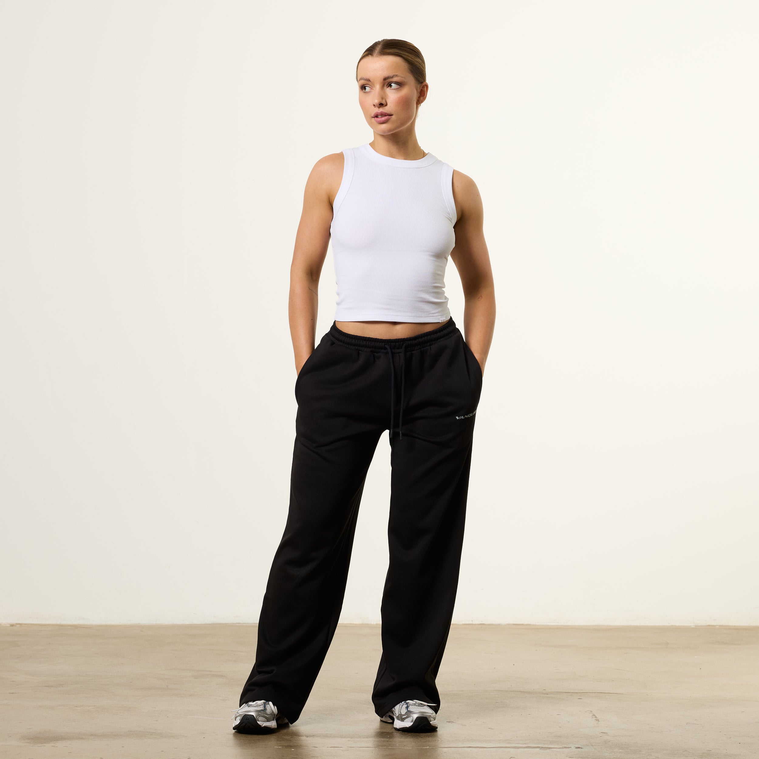 Vanquish Essential Black Relaxed Waist-Band Sweatpants