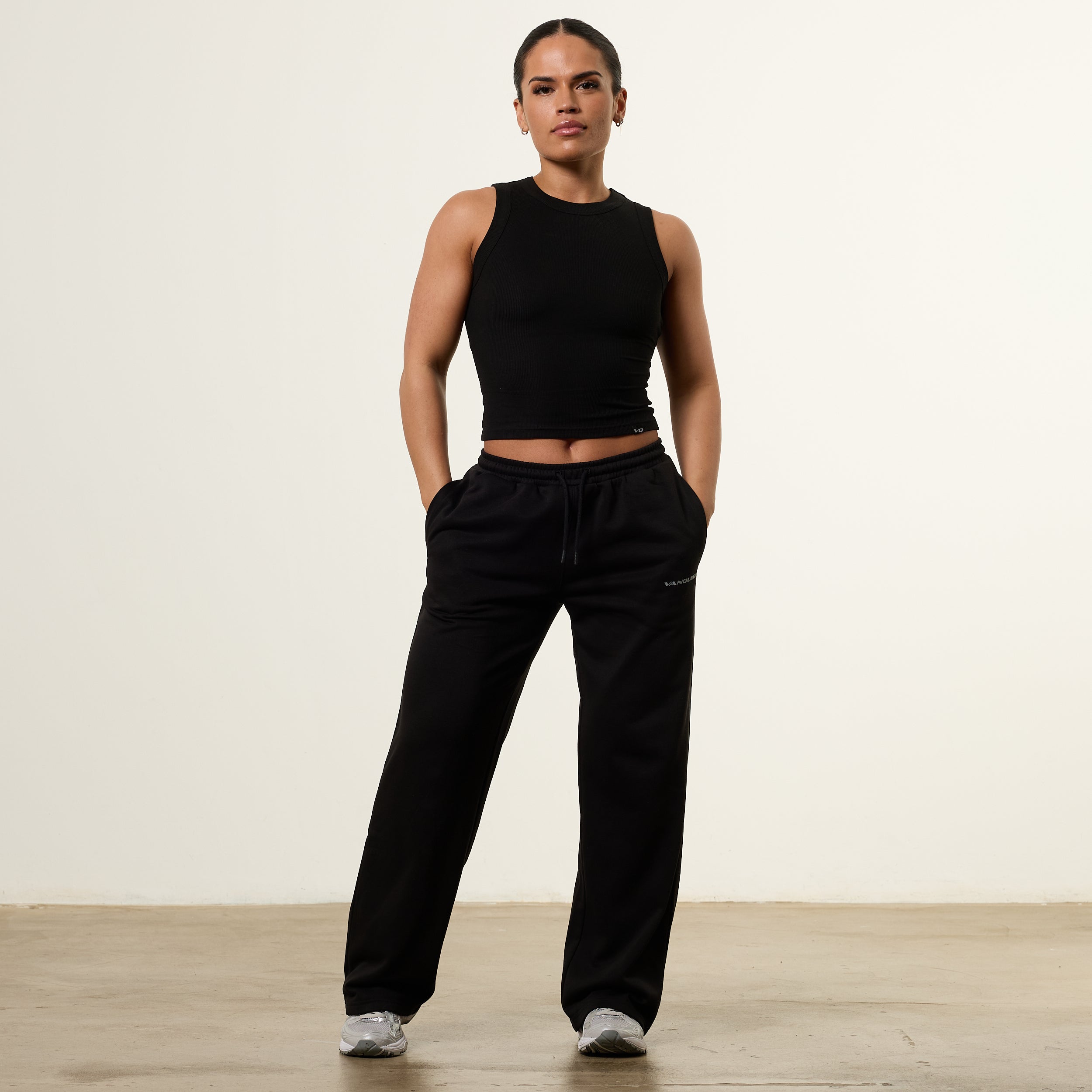 Vanquish Essential Black Longline Ribbed Tank
