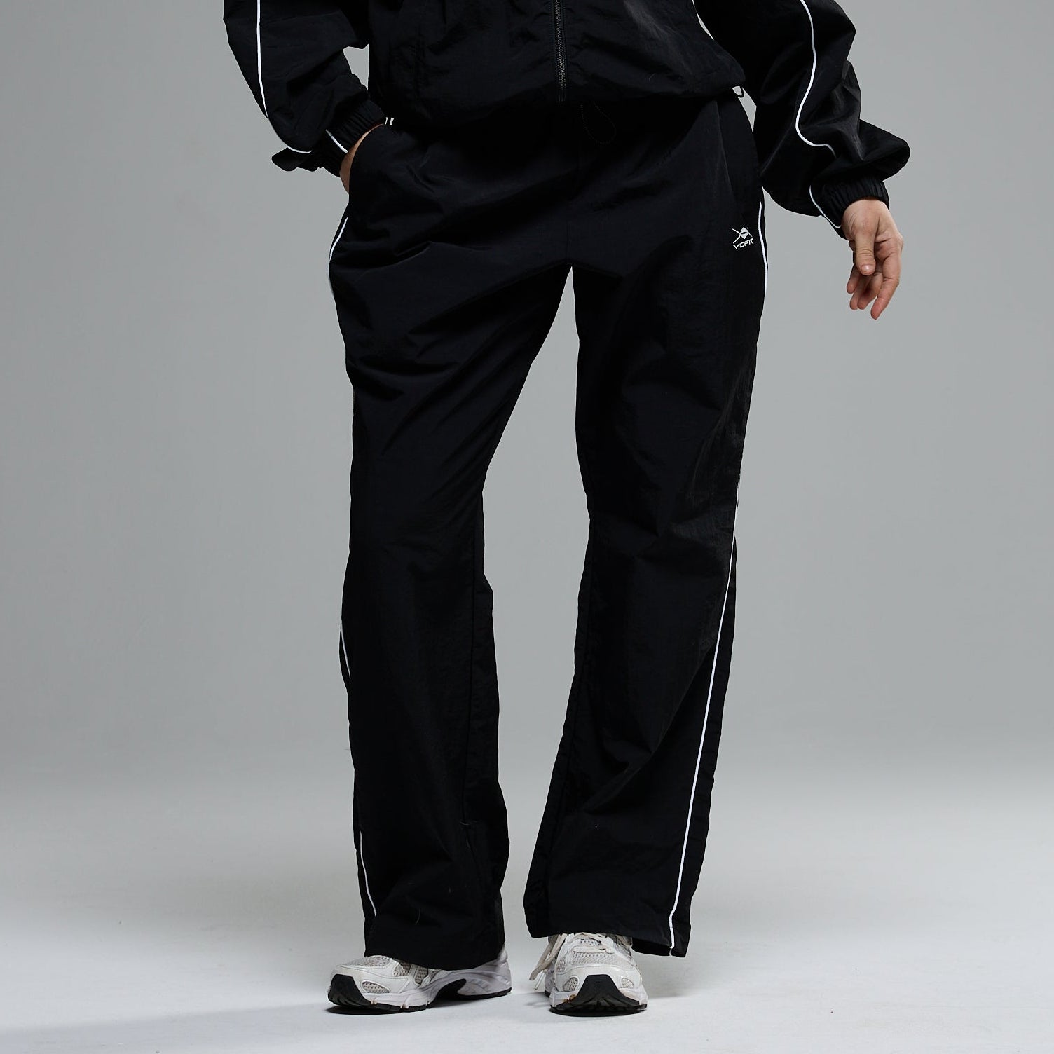 NYLON TRACKSUIT BLACK PANTS
