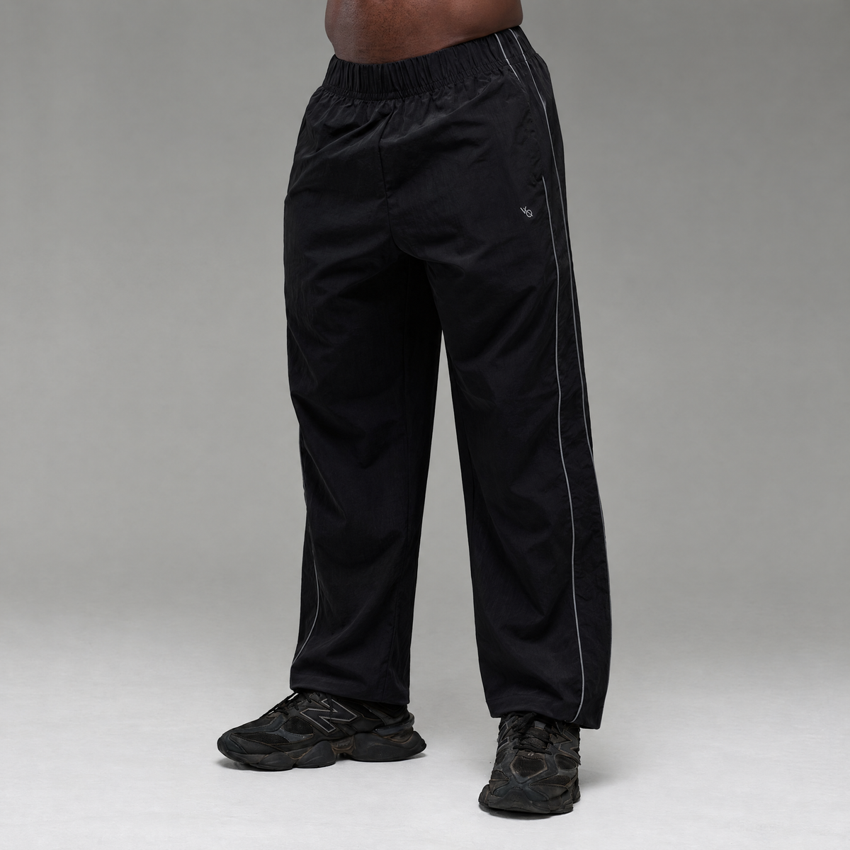 REFLECTIVE BLACK OVERSIZED TRACK PANTS