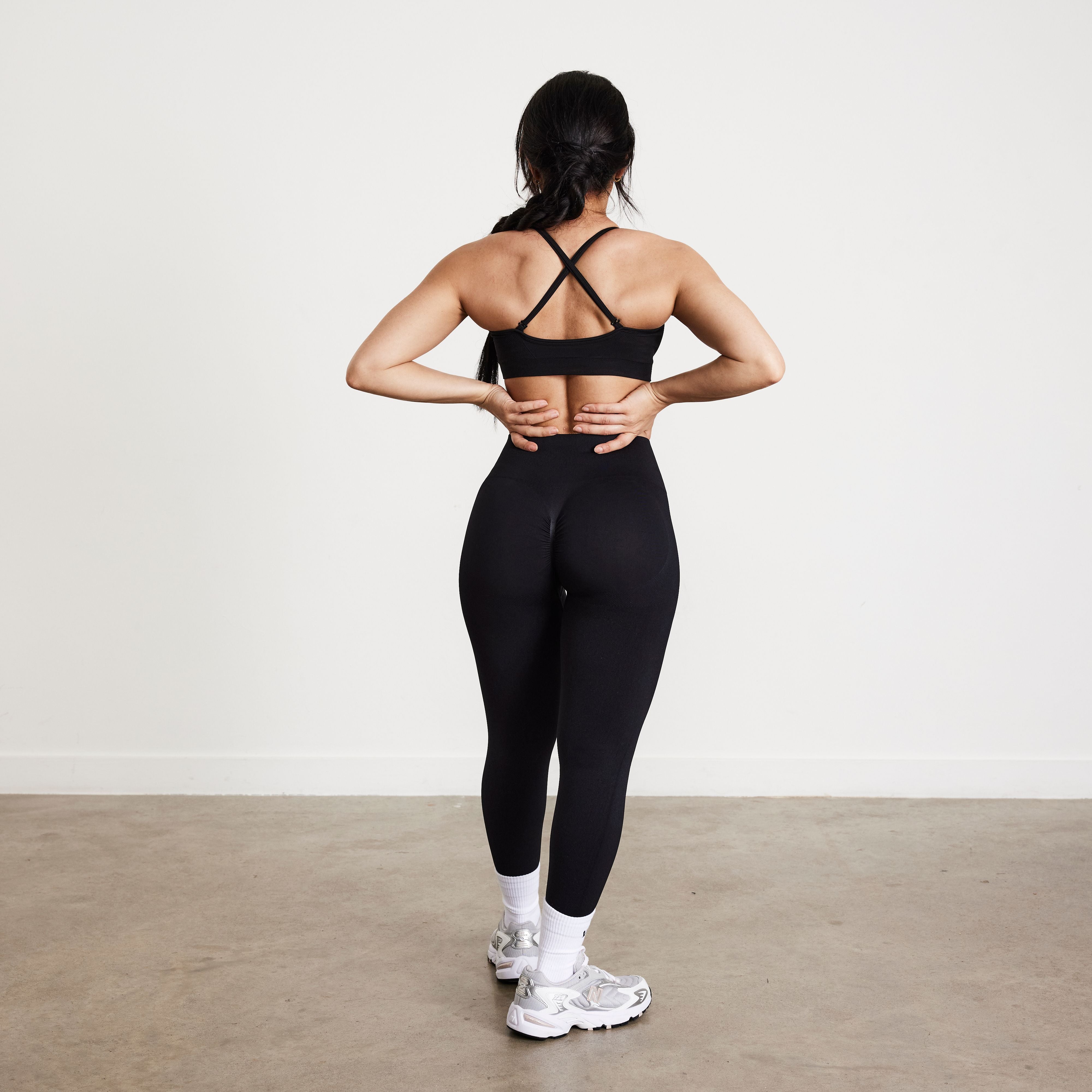 Vanquish Elevate Seamless Scrunch Petite Black Leggings