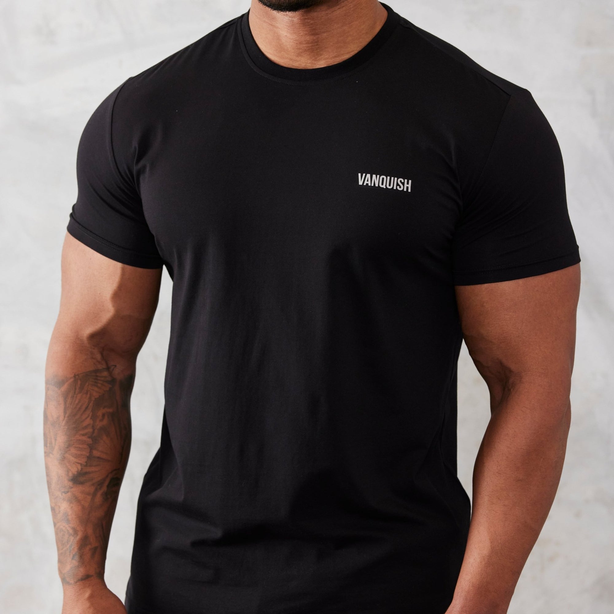 Vanquish Essential Black Slim Fit Short Sleeve T Shirt - Vanquish Fitness