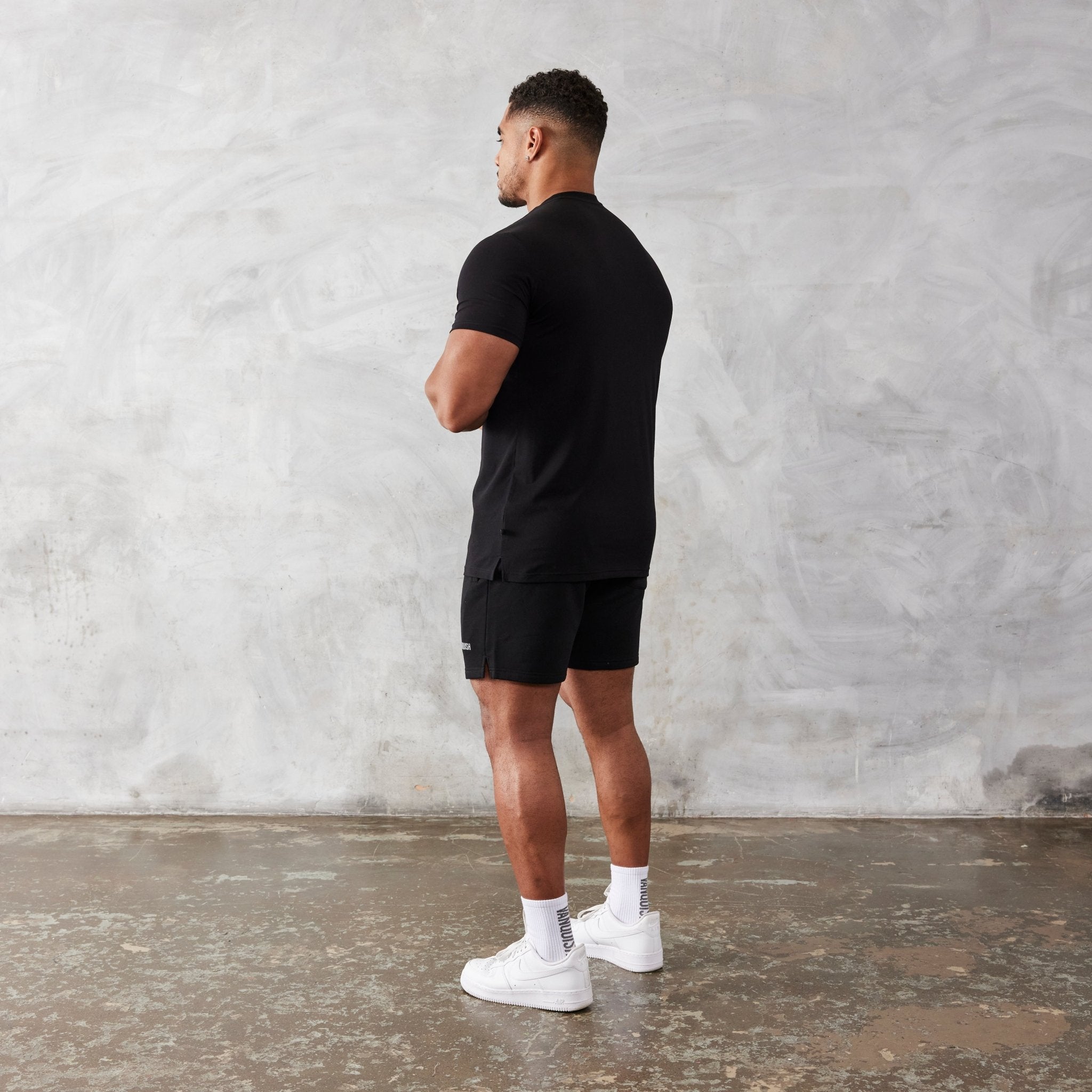 Vanquish Essential Black Slim Fit Short Sleeve T Shirt - Vanquish Fitness