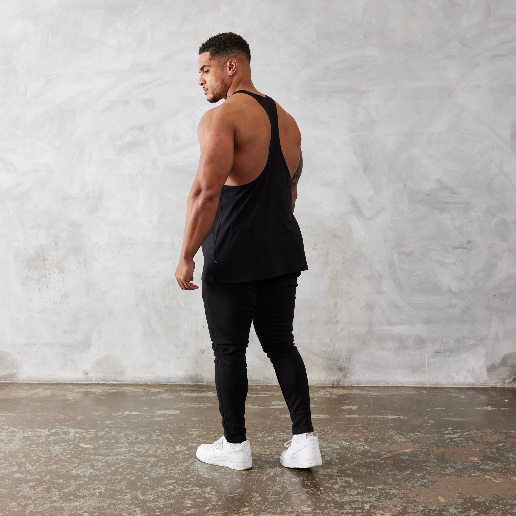 Vanquish Essential Black Tapered Fit Sweatpants - Vanquish Fitness