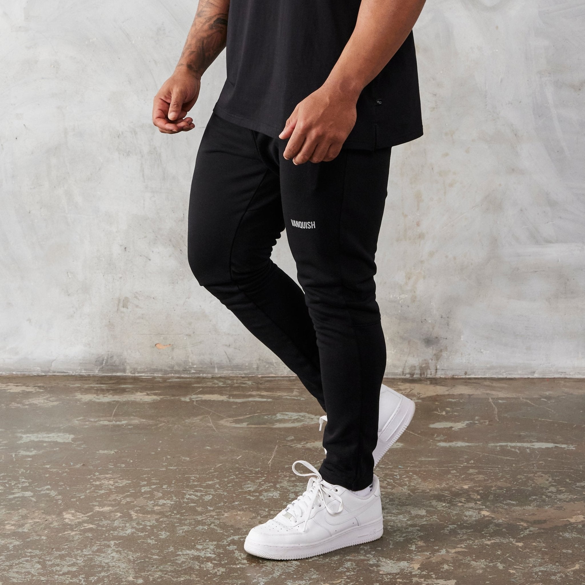 Vanquish Essential Black Tapered Fit Sweatpants - Vanquish Fitness