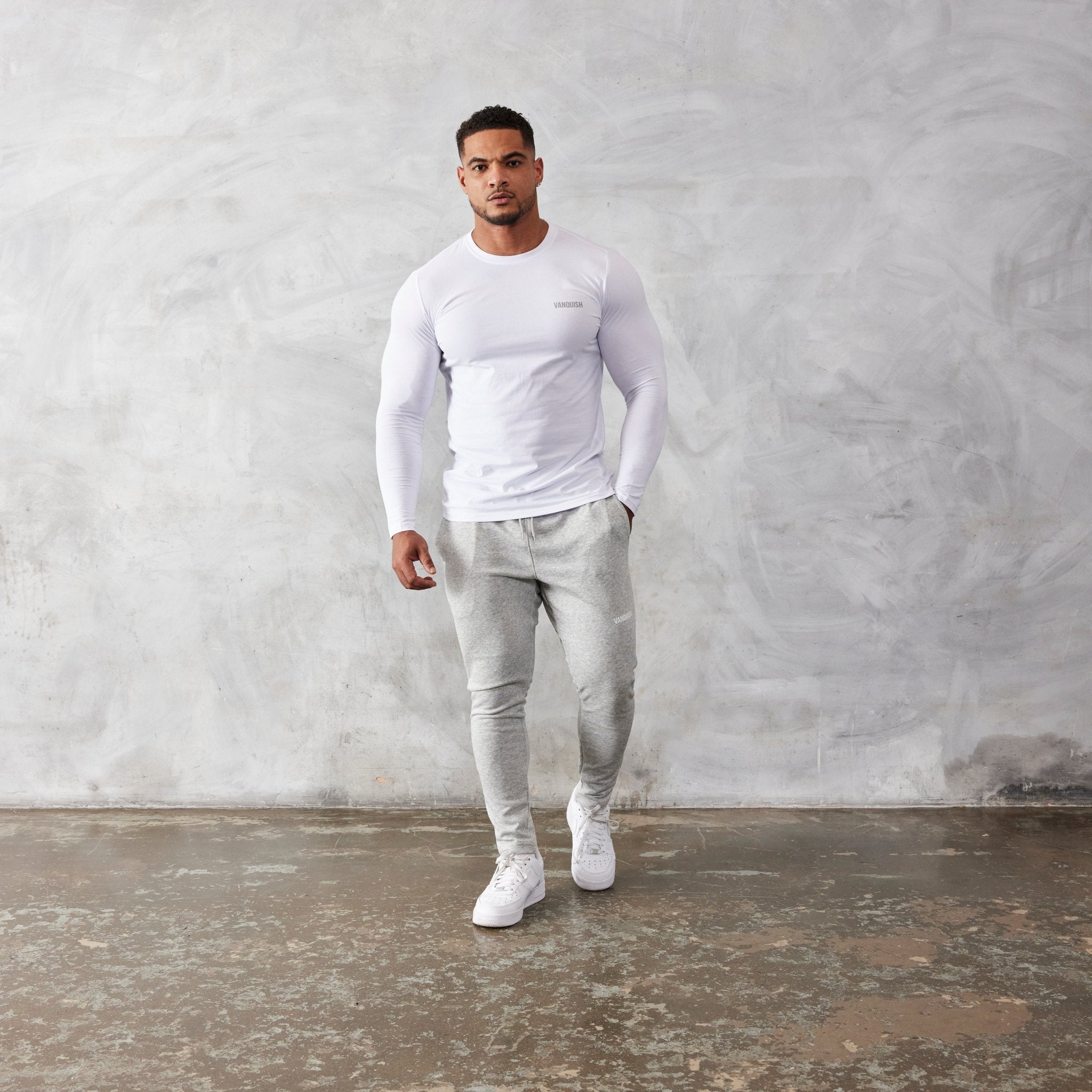 Vanquish Essential White Slim Fit Long Sleeve T Shirt - Vanquish Fitness