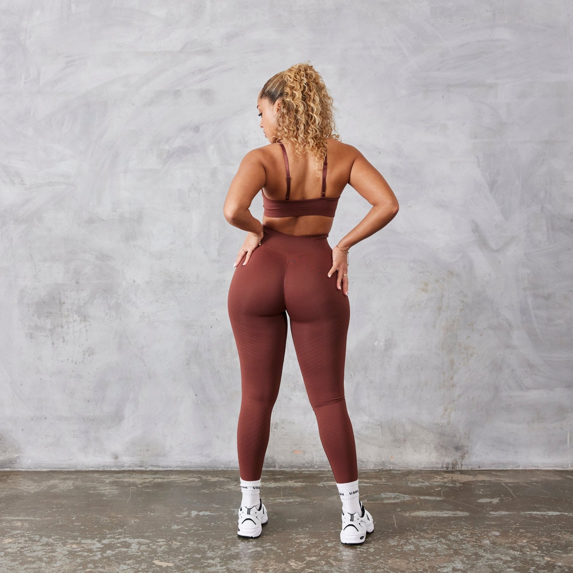 Vanquish Neutral V2 Seamless Brown Legging - Vanquish Fitness